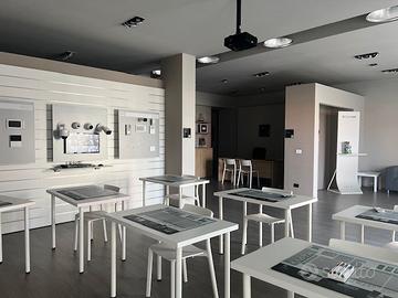 Locale commerciale di circa 200 mq con ufficio