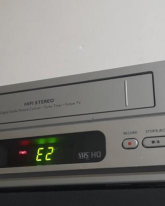 VIDEOREGISTRATORE PHILIPS TURBO DRIVE AUTOTRACKING
