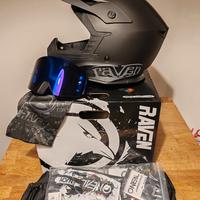 NUOVO, casco RAVEN +occhialini+guanti