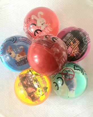 Palline con personaggi dei cartoni animati