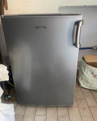 Frigo piccolo da incasso Smeg