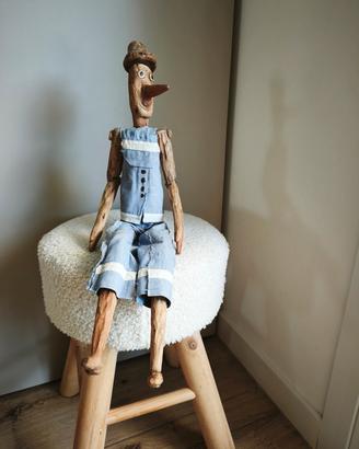 Pinocchio vintage in legno intagliato a mano