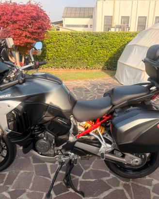 Ducati Multistrada V4 S Travel & Radar