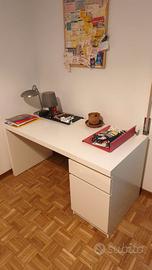 scrivania ikea malm