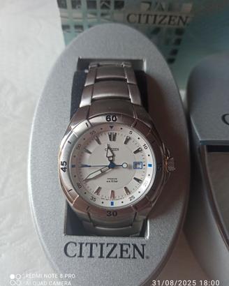 Orologio Citizen da uomo in titanio