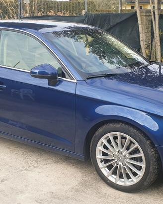 Audi A3 Sportback 2.0 tdi Quattro S-Tronic -184cv