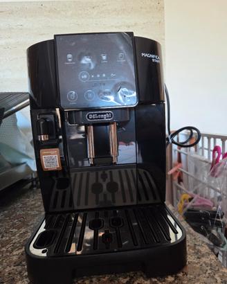 Macchinetta caffè Delonghi Magnifica Start