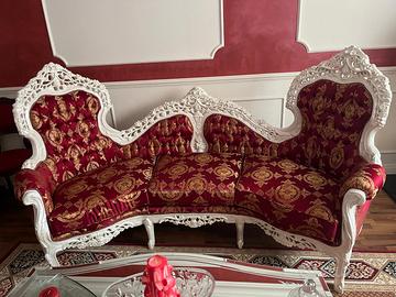 Divano con due poltrone coordinate