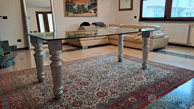 tavolo casa o arredamento negozi