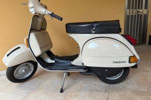 VESPA P200E