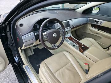 Jaguar XF 3.0 V6 DIESEL 