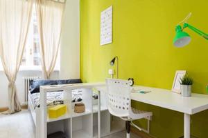 Stanza in appartamento di 115 m² a Cesano Boscone