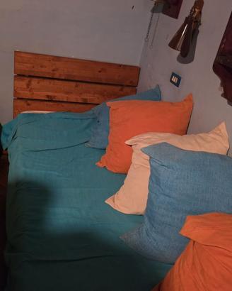 Letto Singolo / Divano in Legno Massello con Test
