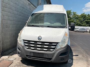 MUSO RENAULT MASTER 2014 PER RICAMBI