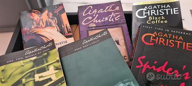 60 libri gialli in inglese di Agatha Christie 