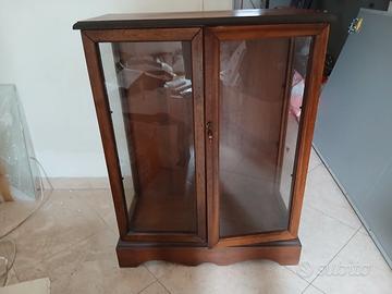 vetrinetta arte povera 