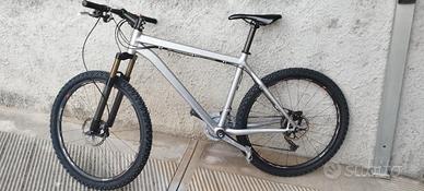 MTB IN CARBONIO 26 "