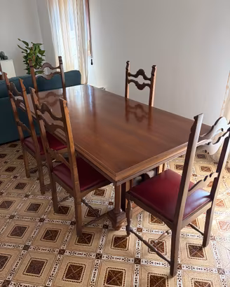 Tavolo salone in legno