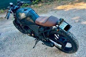 YAMAHA FZ 750 custom cafe racer anno 1985