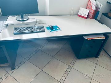 Scrivania da ufficio