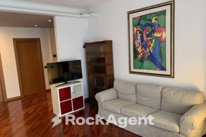 AMPIO 4 LOCALI CON DOPPI SERVIZI E CUCINA ABITABIL