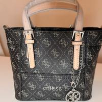Borsa Guess nuova, mai usata