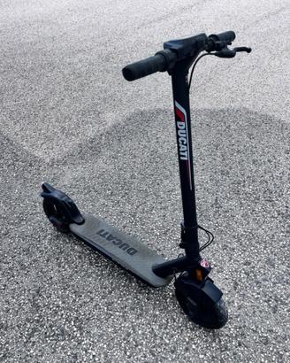 Monopattino Ducati Pro 2 plus