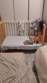 Lettino con sponde bimbo