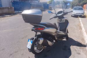 Piaggio Beverly 300 HPE – immatricolato 22/12/2021