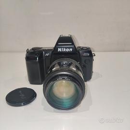 Nikon AF N8008s + obiettivo Nikon AF Nikkor 35-105