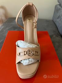 Scarpe con tacco beige Laura Biagiotti tg.38