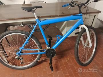 bici completamente restaurata