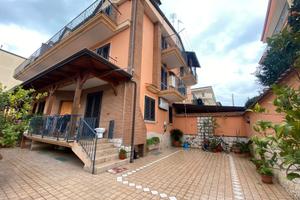 ORTA DI ATELLA;Villetta 4'Livelli+Sp Est. MAV237