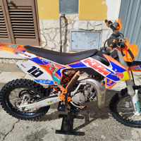 Moto Cross KTM 85 SX