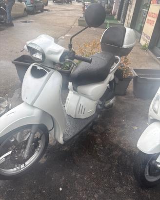 Aprilia Scarabeo 100 4 tempi