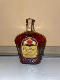CROWN ROYAL 10 YEARS OLD CANADIAN WHISKY 1973