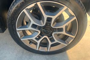 Fiat 500X 4x4 con tettuccio panoramico 2000 140 cv