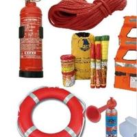 Dotazione di aicurezza, ancora, parabordi a pezzi