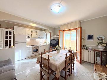 4 LOCALI A MONTEMURLO