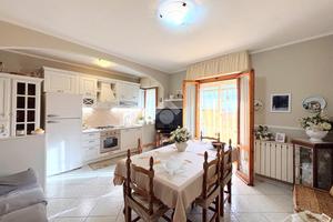 4 LOCALI A MONTEMURLO