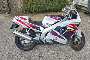  yamaha fzr 600