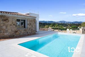 Villa indipendente di charme con solarium e vista