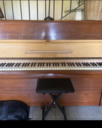 Pianoforte da studio STEINMAYER