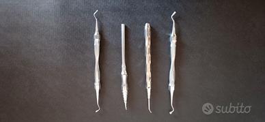 Strumenti odontoiatrici vintage in acciaio inox