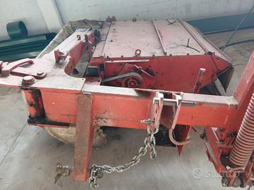 Falciacondizionatrice kuhn FC 202