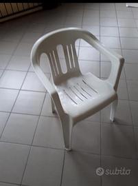 Sedie e Tavoli bianchi in plastica