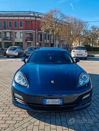 Porsche Panamera S