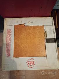 67 piastrelle nuove 30 x 30 