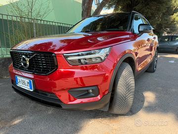Volvo xc40 t3 R-design