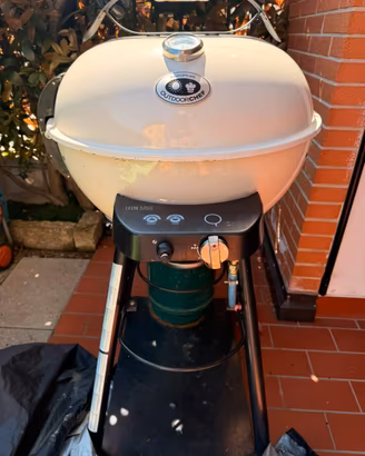 Barbecue a gas Outdoor Chef Leon 570G accessoriato
